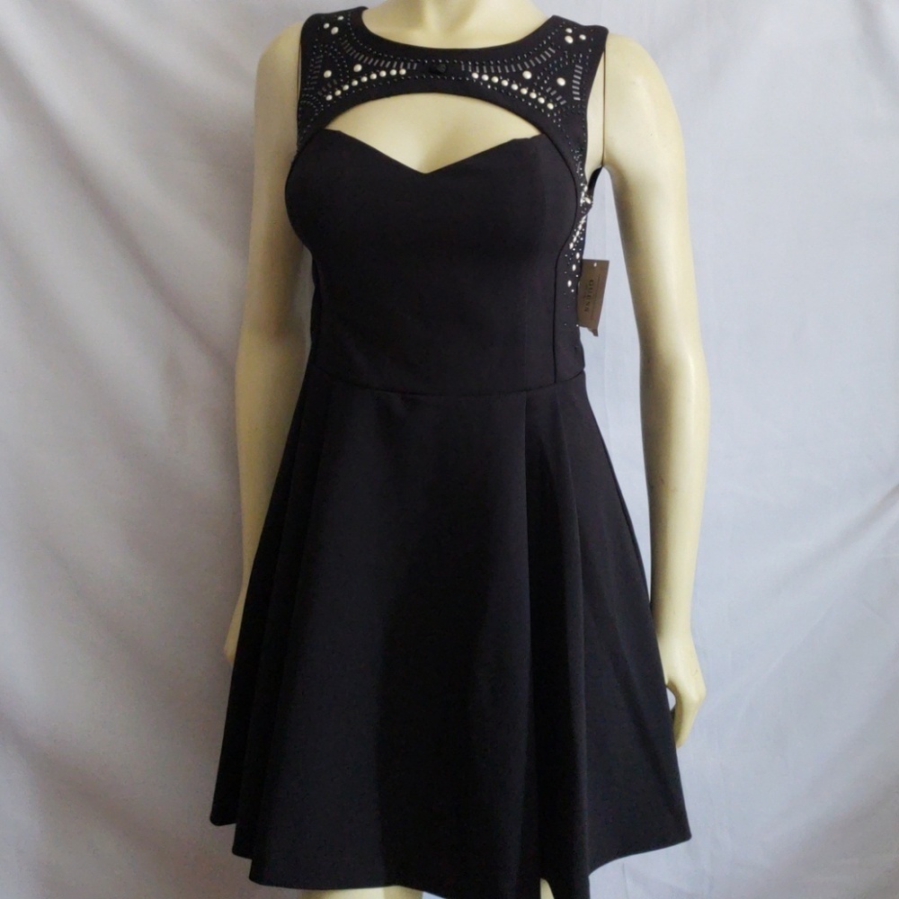 BEAUTIFUL NEW GUESS BLACK DRESS SZ 4